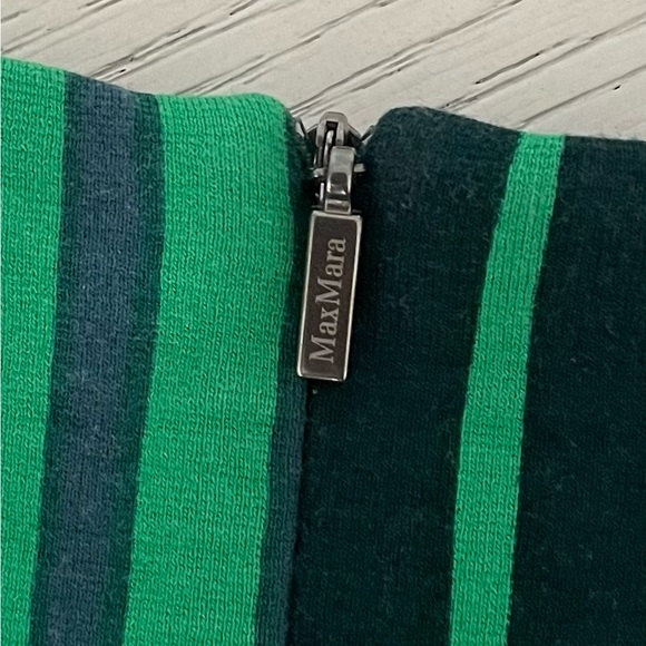 MaxMara sleeveless Dress and Matching Sweater - Picture 12 of 15